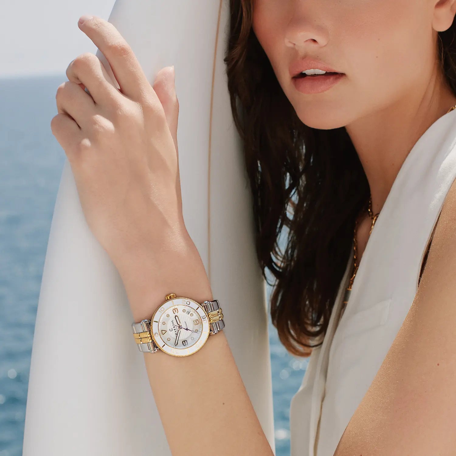 NAVIGATOR SURF, 36MM, AUTOMATISCHE KALIBRIERUNG, WEIßES ZIFFERBLATT, WEIßER RAND, STAHL-BICOLOR-AUSTAUSCHBARES ARMBAND - Charriol Geneve - Watch